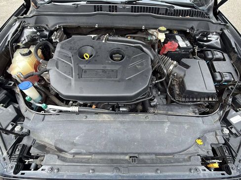 Used 2017 Ford Fusion Platinum image 23