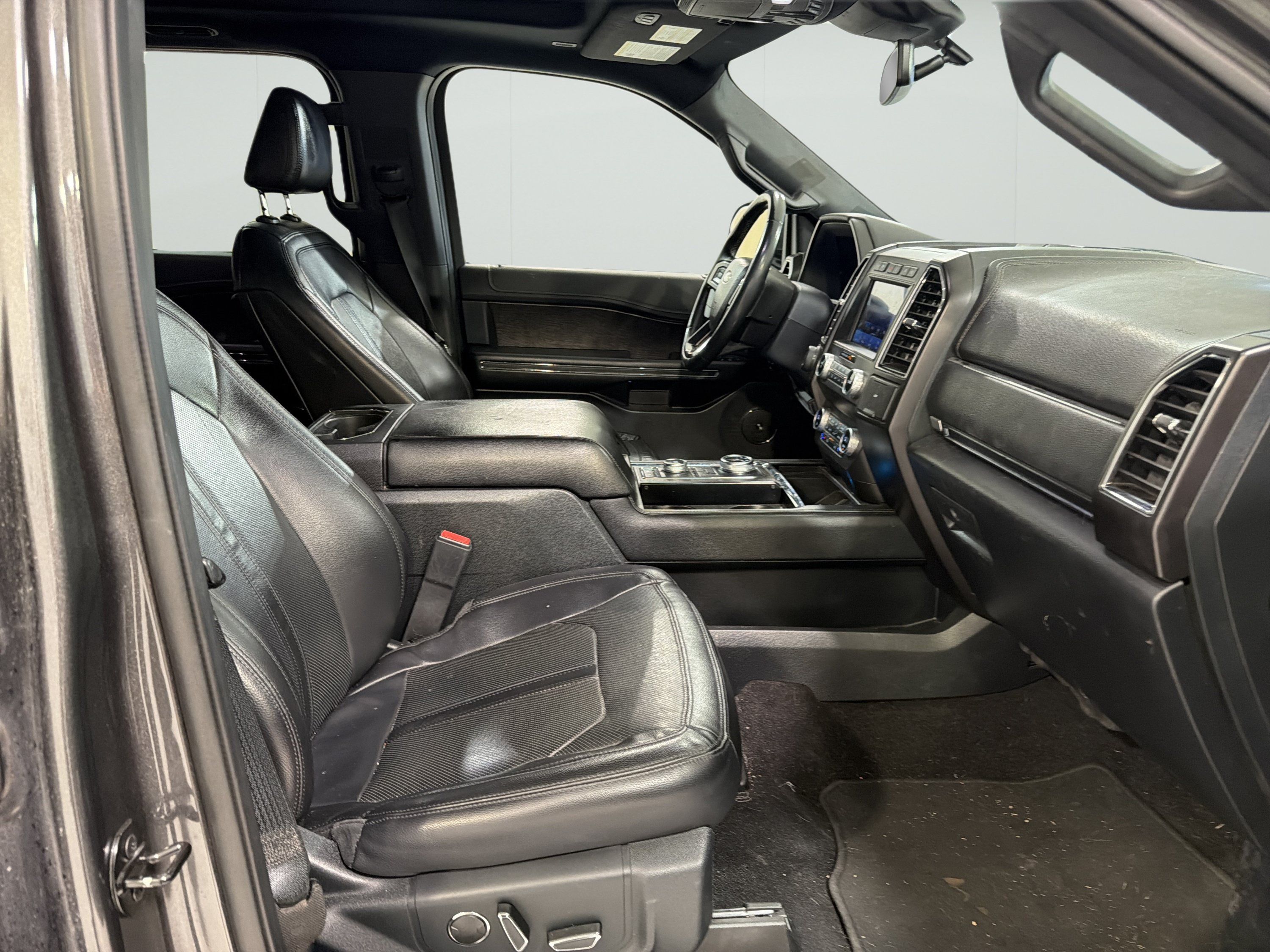Used 2021 Ford Expedition Max Limited AWD/4WD image 13