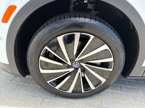Used 2024 Volkswagen ID.4 Pro AWD/4WD image 26