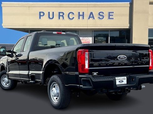 New 2026 Ford F250 XL image 3