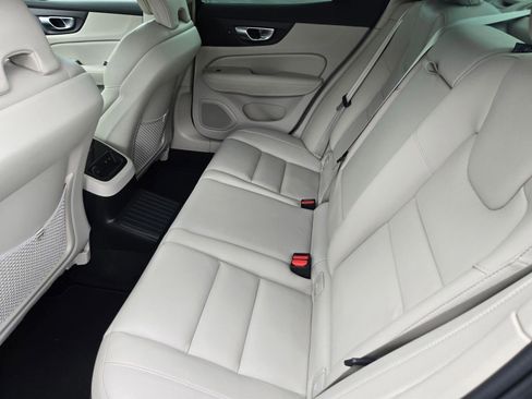 Certified 2025 Volvo S60 T8 Plus AWD/4WD image 20