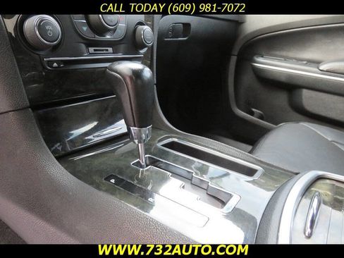 Used 2012 Chrysler 300 C RWD image 13