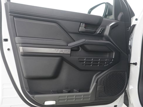 Used 2025 Toyota 4Runner TRD Off-Road Premium image 23