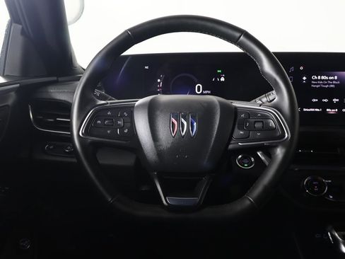 Used 2025 Buick Envista Preferred w/ Convenience I Package FWD image 31