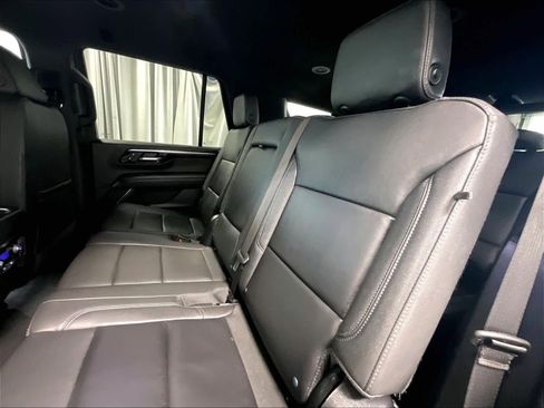 Used 2025 Chevrolet Tahoe Z71 AWD/4WD image 15