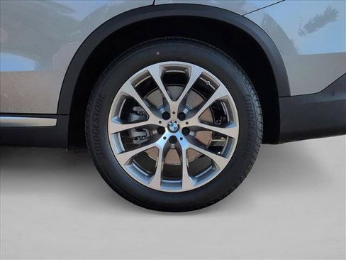 Used 2024 BMW X5 xDrive40i w/ Premium Package AWD/4WD image 26