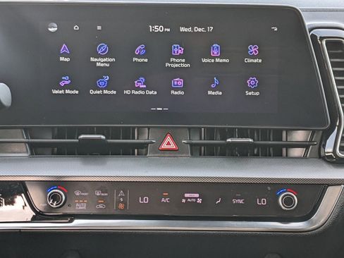 Certified 2023 Kia Sportage SX image 16