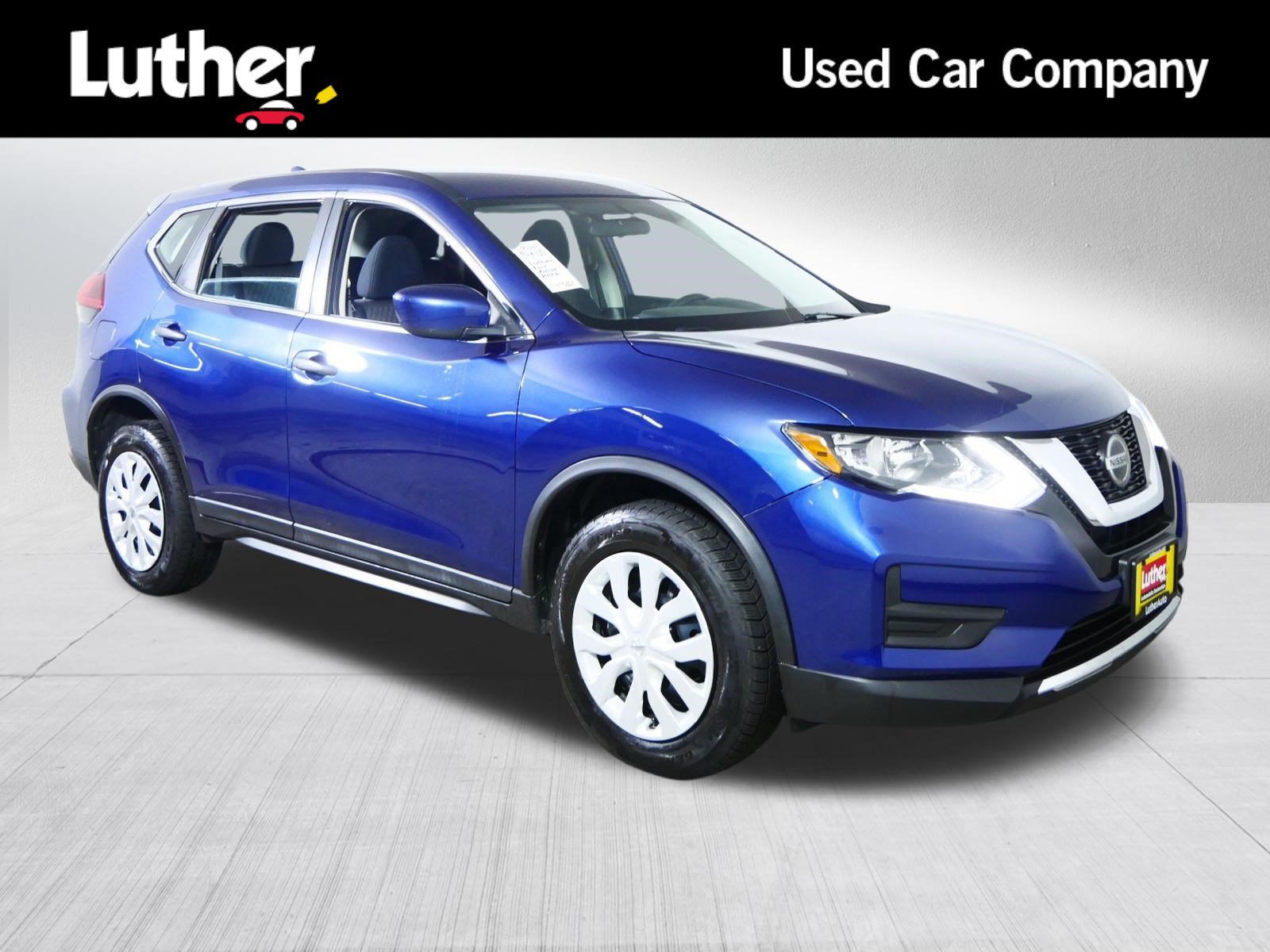 Used 2018 Nissan Rogue S AWD/4WD image 1