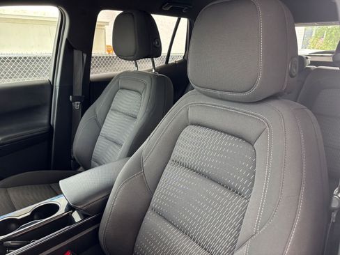 Used 2025 Chevrolet Equinox LT AWD/4WD image 36