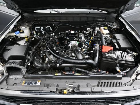 Used 2023 Ford Bronco Wildtrak AWD/4WD image 8