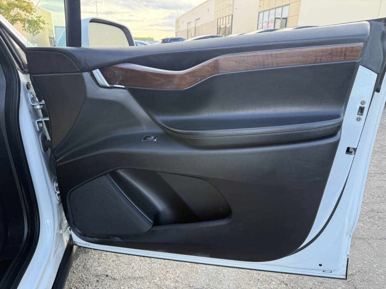 Used 2021 Tesla Model X Long Range AWD/4WD image 26