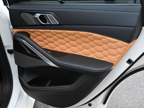 Certified 2023 BMW X6 M w/ Competition Package image 19