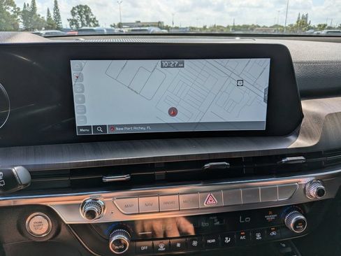 Certified 2024 Kia Telluride SX FWD image 19