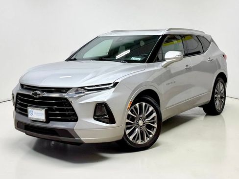 Used 2020 Chevrolet Blazer Premier w/ Driver Confidence II Package AWD/4WD image 2