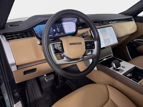 New 2026 Land Rover Range Rover Long Wheelbase SE AWD/4WD image 9