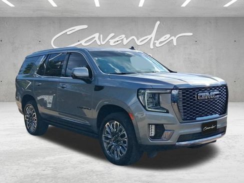 Used 2024 GMC Yukon Denali Ultimate AWD/4WD image 2