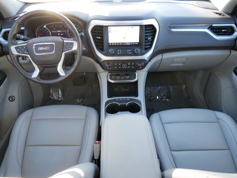 Used 2022 GMC Acadia SLT w/ Preferred Package AWD/4WD image 13