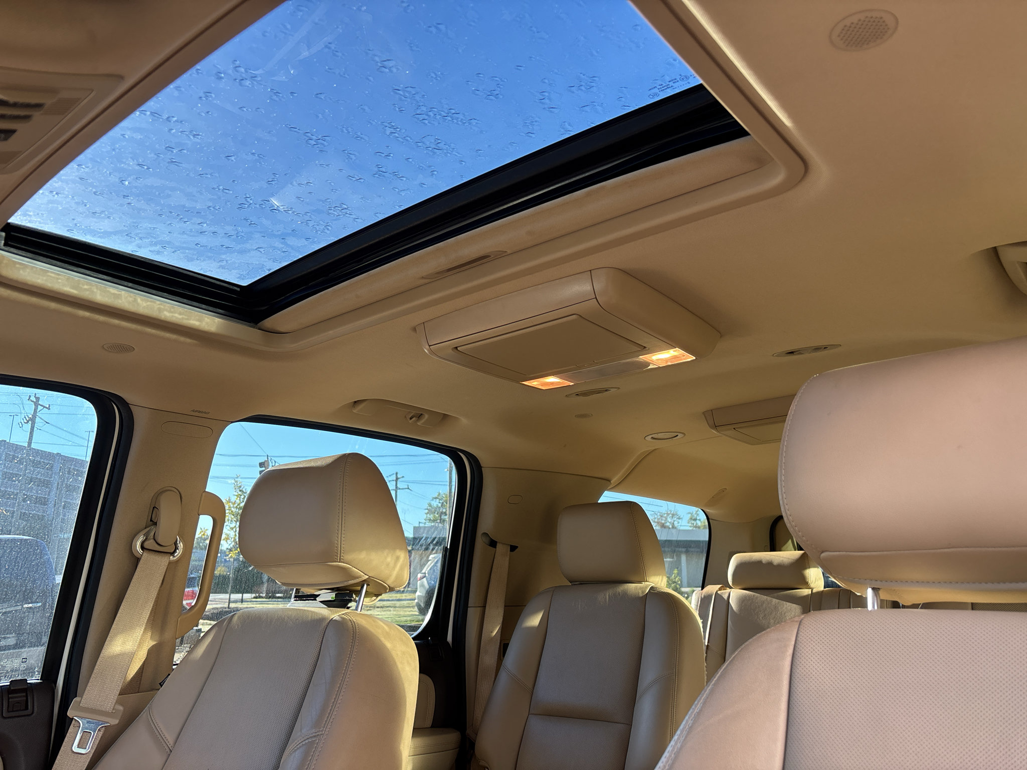 Used 2013 GMC Yukon XL Denali RWD image 17