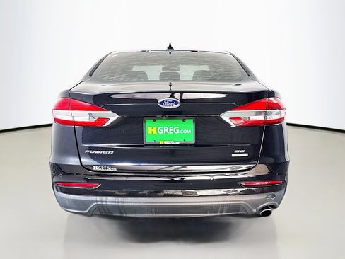 Used 2020 Ford Fusion SE image 8