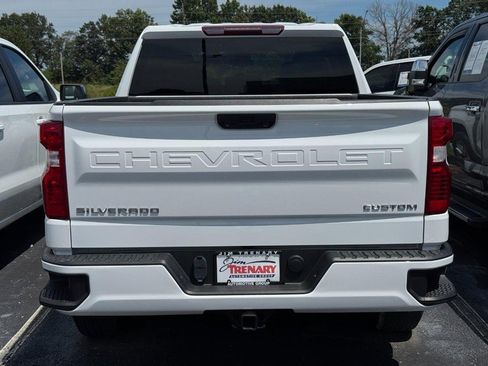 Used 2023 Chevrolet Silverado 1500 Custom AWD/4WD image 4