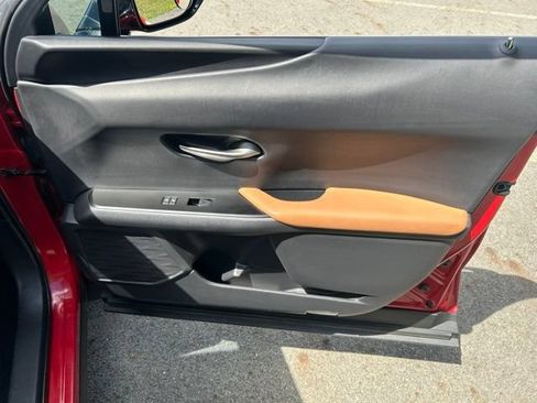 Used 2020 Lexus UX 200 w/ Accessory Package 2 FWD image 20
