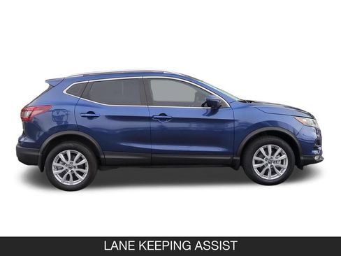 Used 2022 Nissan Rogue Sport SV w/ Technology Package FWD image 6