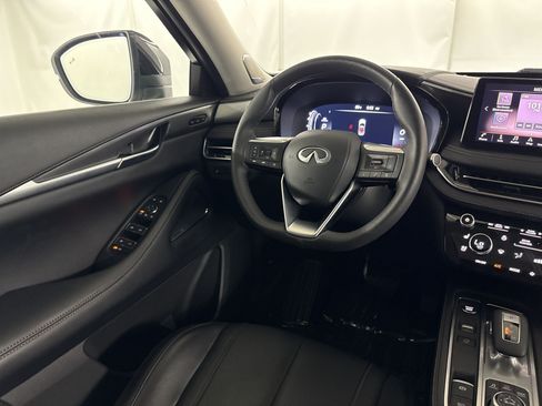 Used 2025 INFINITI QX60 Luxe FWD image 29