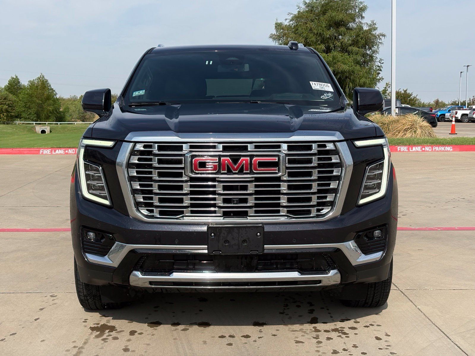 Certified 2025 GMC Yukon XL Denali AWD/4WD image 2