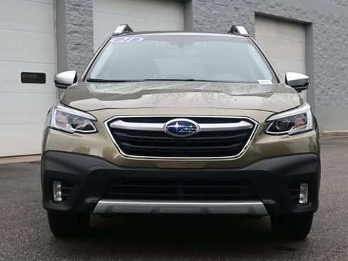 Used 2021 Subaru Outback Touring XT AWD/4WD image 3