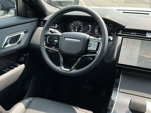 Used 2026 Land Rover Range Rover Velar S AWD/4WD image 25