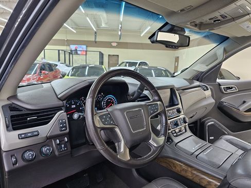 Used 2019 GMC Yukon XL Denali w/ Open Road Package image 19