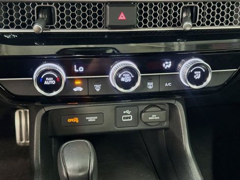 Used 2023 Honda Civic Sport image 8