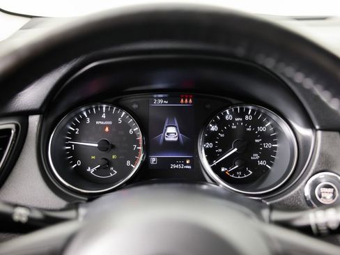 Used 2021 Nissan Rogue Sport SV image 24