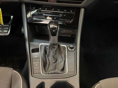Used 2025 Volkswagen Jetta Sport FWD image 17