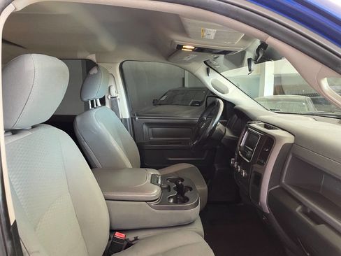 Used 2017 RAM 1500 Express w/ Express Value Package image 29