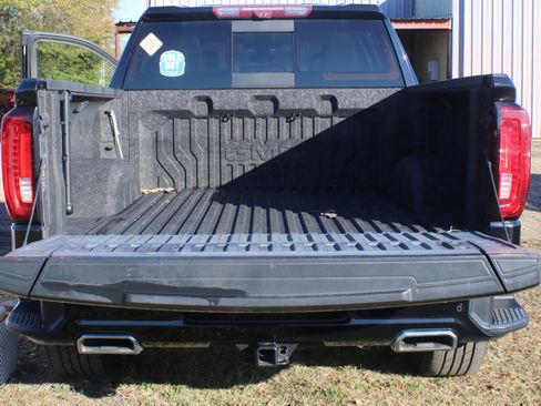 Used 2022 GMC Sierra 1500 Denali w/ Denali Reserve Package image 20