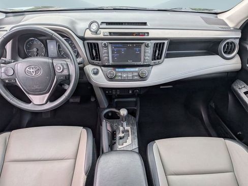 Used 2017 Toyota RAV4 Platinum FWD image 14