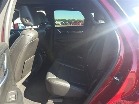 Used 2021 Cadillac XT5 Premium Luxury image 6