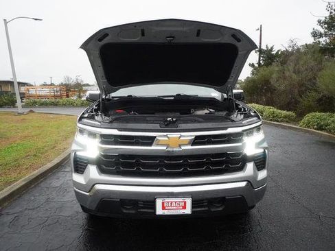 Used 2022 Chevrolet Silverado 1500 LT image 9