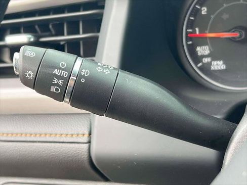 Used 2023 GMC Acadia AT4 image 23