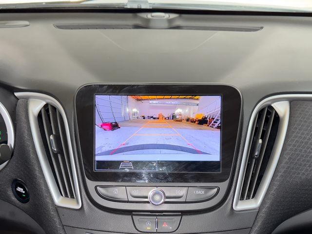 Used 2024 Chevrolet Malibu LT FWD image 9