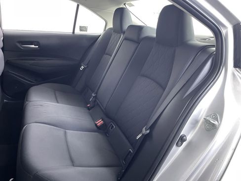 Used 2020 Toyota Corolla LE image 19