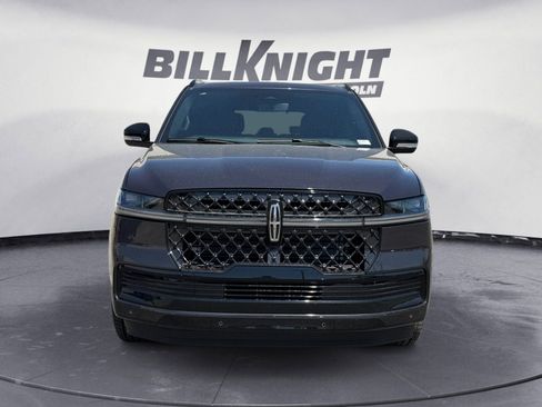 New 2026 Lincoln Navigator Reserve AWD/4WD image 8