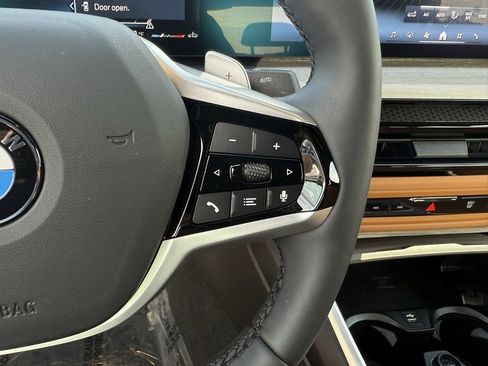 Used 2025 BMW 330i Sedan w/ Premium Package image 26