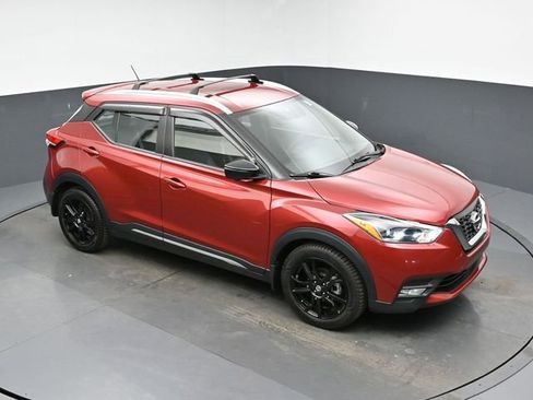 Used 2020 Nissan Kicks SR w/ SR Premium Package image 35