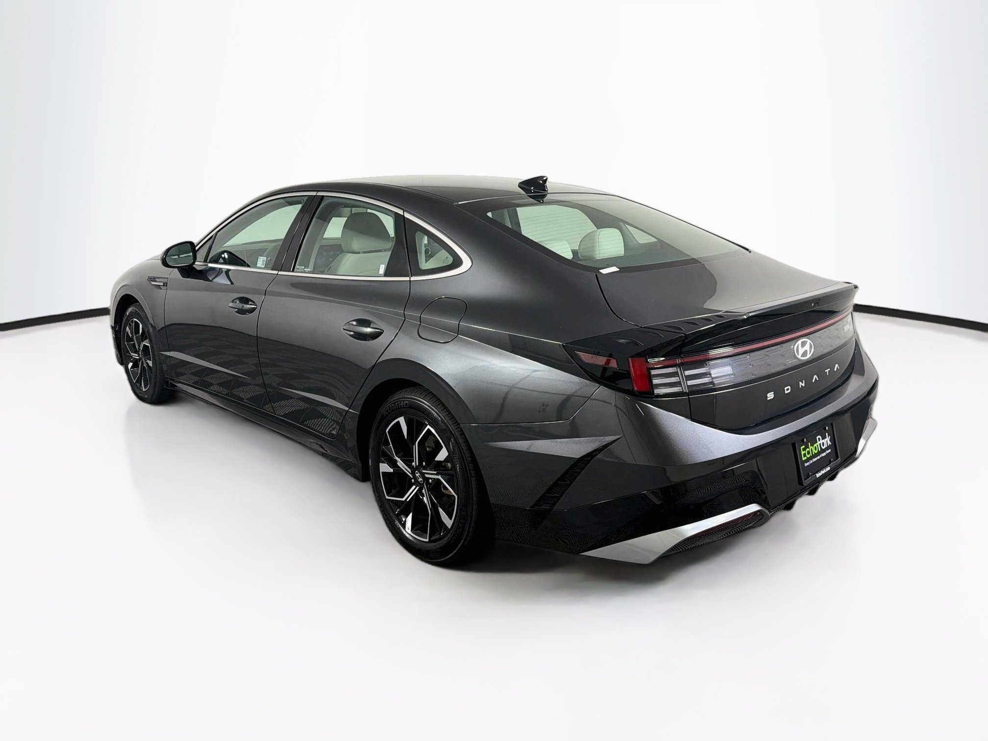 Used 2025 Hyundai Sonata SEL FWD image 5