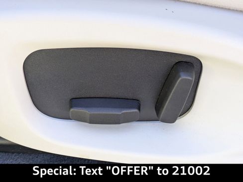 Used 2020 Jaguar E-PACE image 21