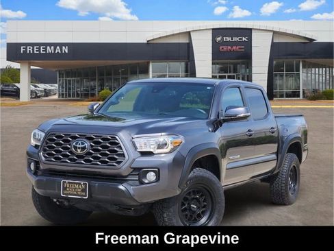 Used 2022 Toyota Tacoma TRD Off-Road w/ Technology Package AWD/4WD image 1