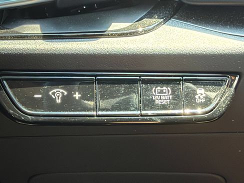 Used 2026 Kia Niro LX FWD image 32