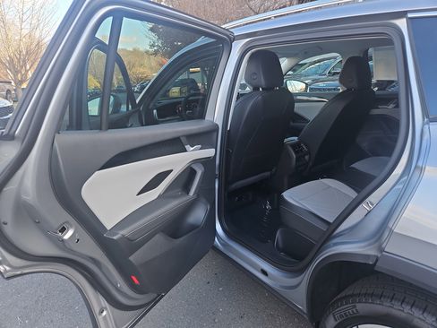 New 2025 Volkswagen Tiguan SE image 21